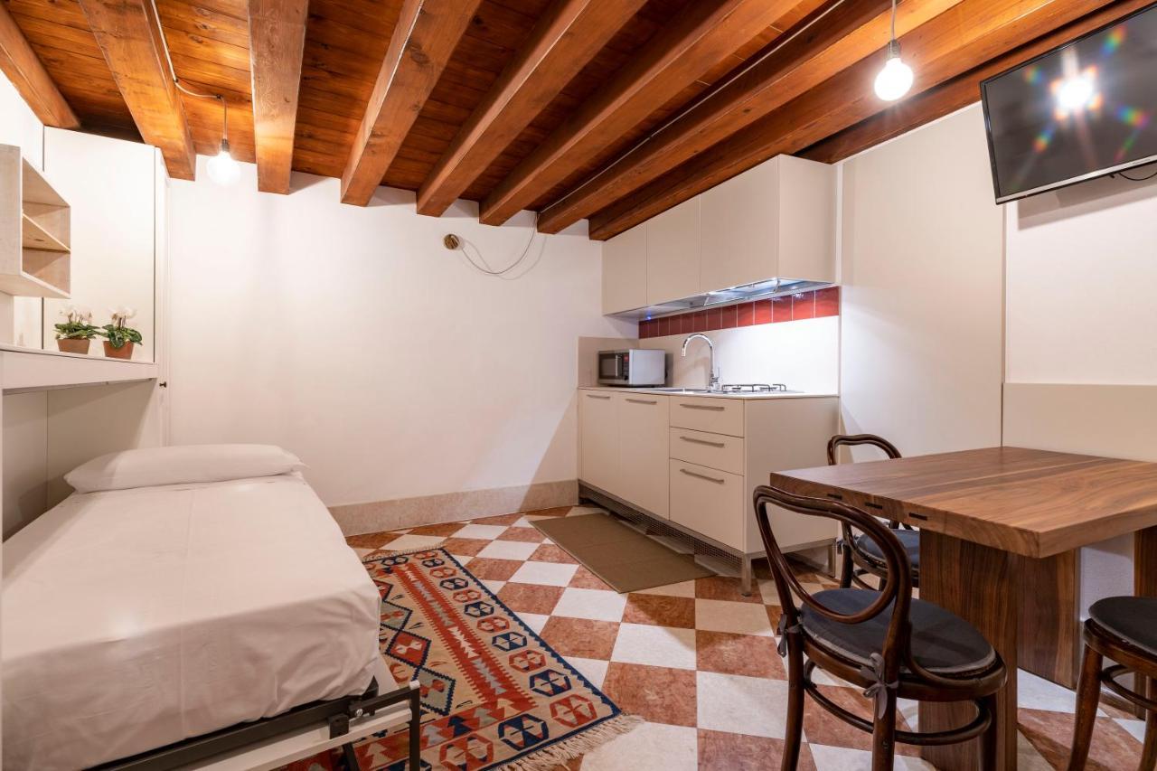 Apartamento San Silvestro House Venecia Exterior foto