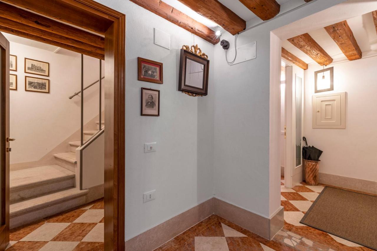 Apartamento San Silvestro House Venecia Exterior foto