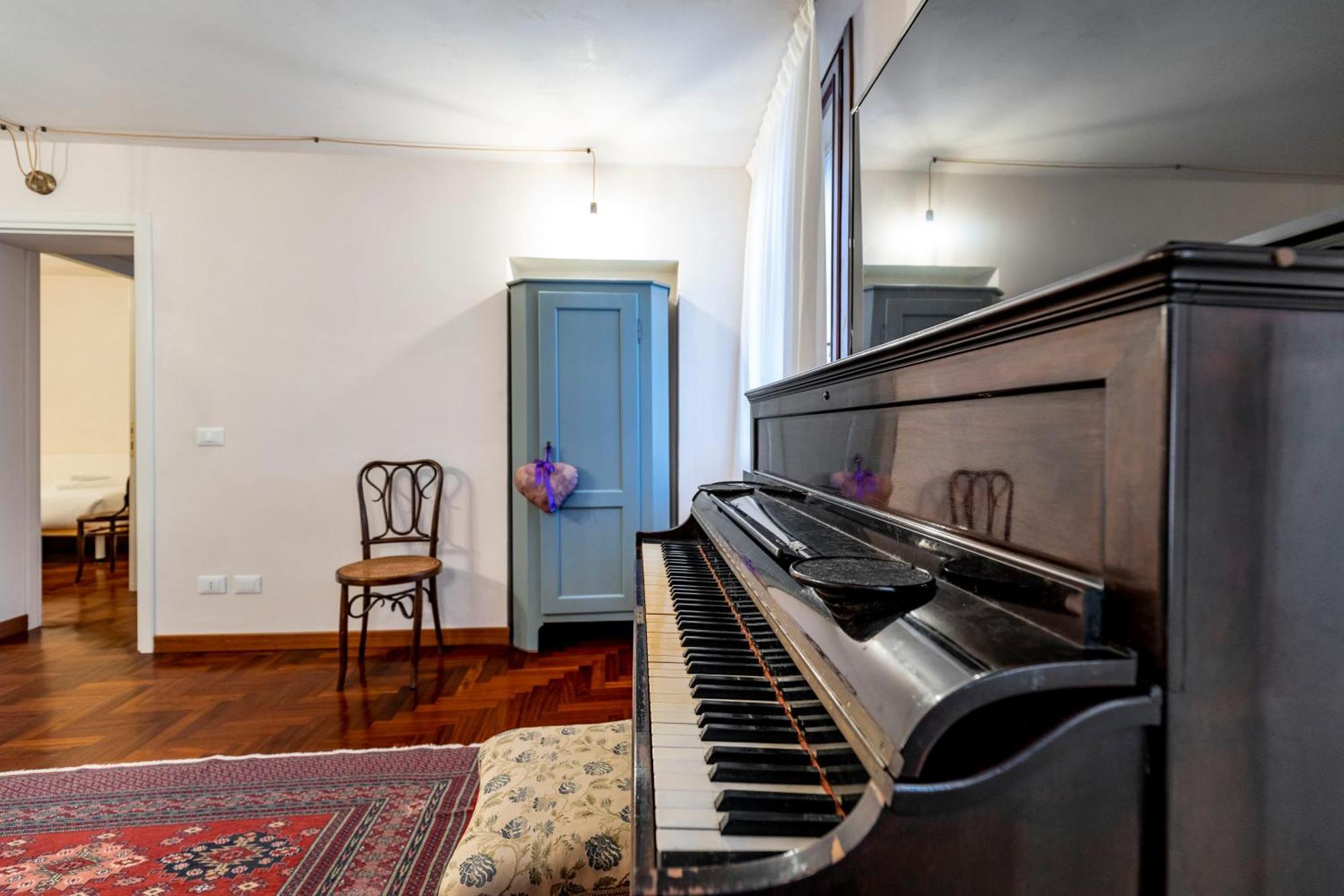 Apartamento San Silvestro House Venecia Exterior foto